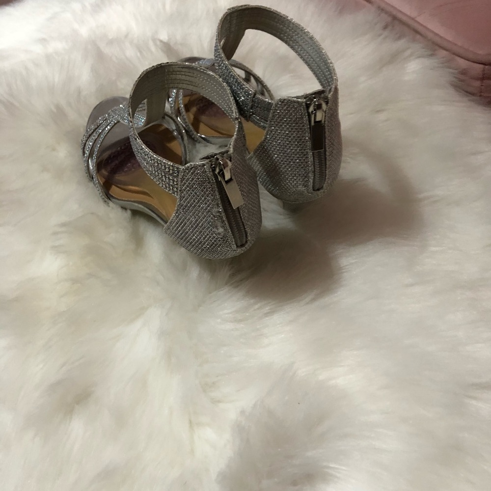 Wore And Few Times In Good Condition - image 3